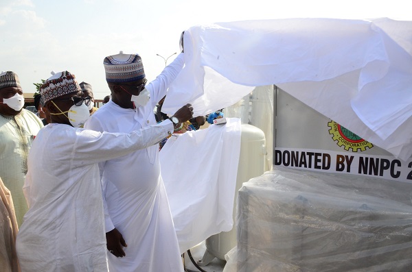 NNPC Hands Over Medical Equipment to UniAbuja Teaching Hospital to Combat COVID-19