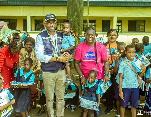 Rotary Club PH Express Boosts Basic Education: Donates Writing Materials and Schools Shoes to Community School Pupils